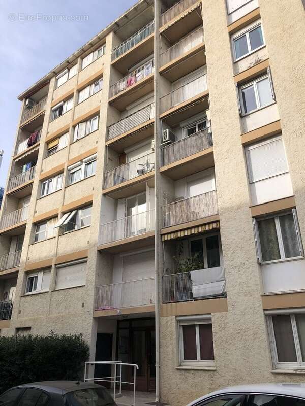 Appartement à BEZIERS