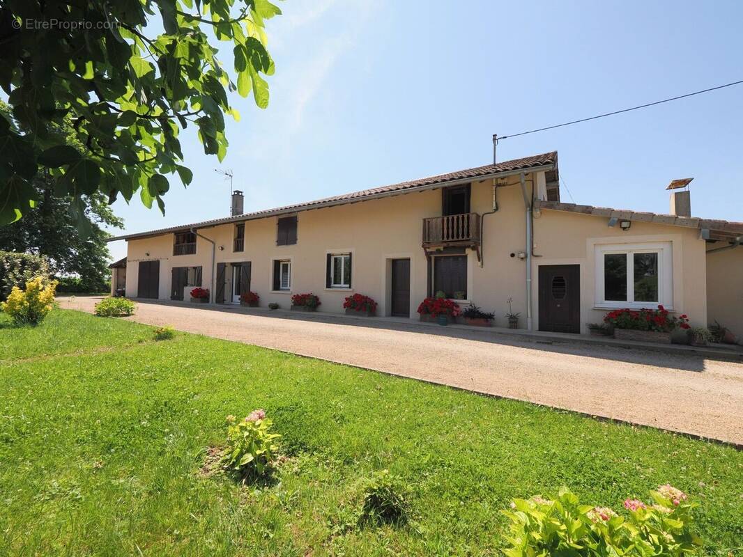 Photo 1 - Maison à PONT-DE-VAUX