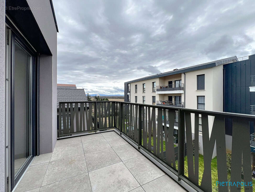Appartement à JONAGE