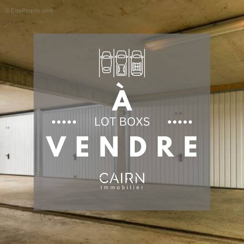 Parking à SAINT-MAUR-DES-FOSSES