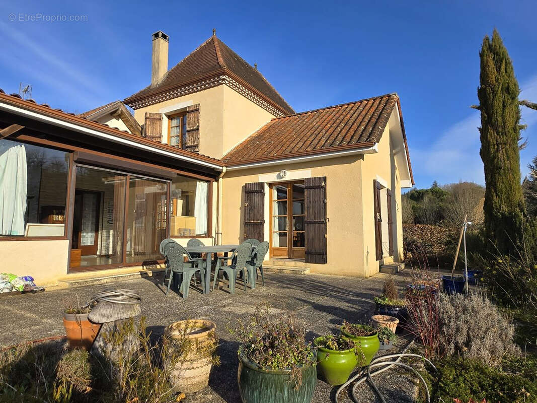 Maison à ISSAC