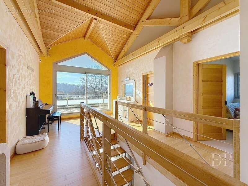 Maison à CRANVES-SALES