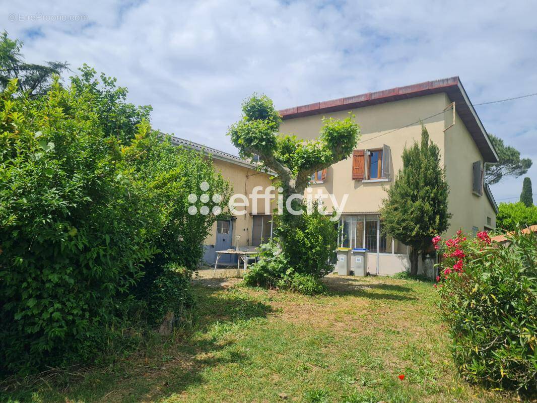 Maison à ROMANS-SUR-ISERE