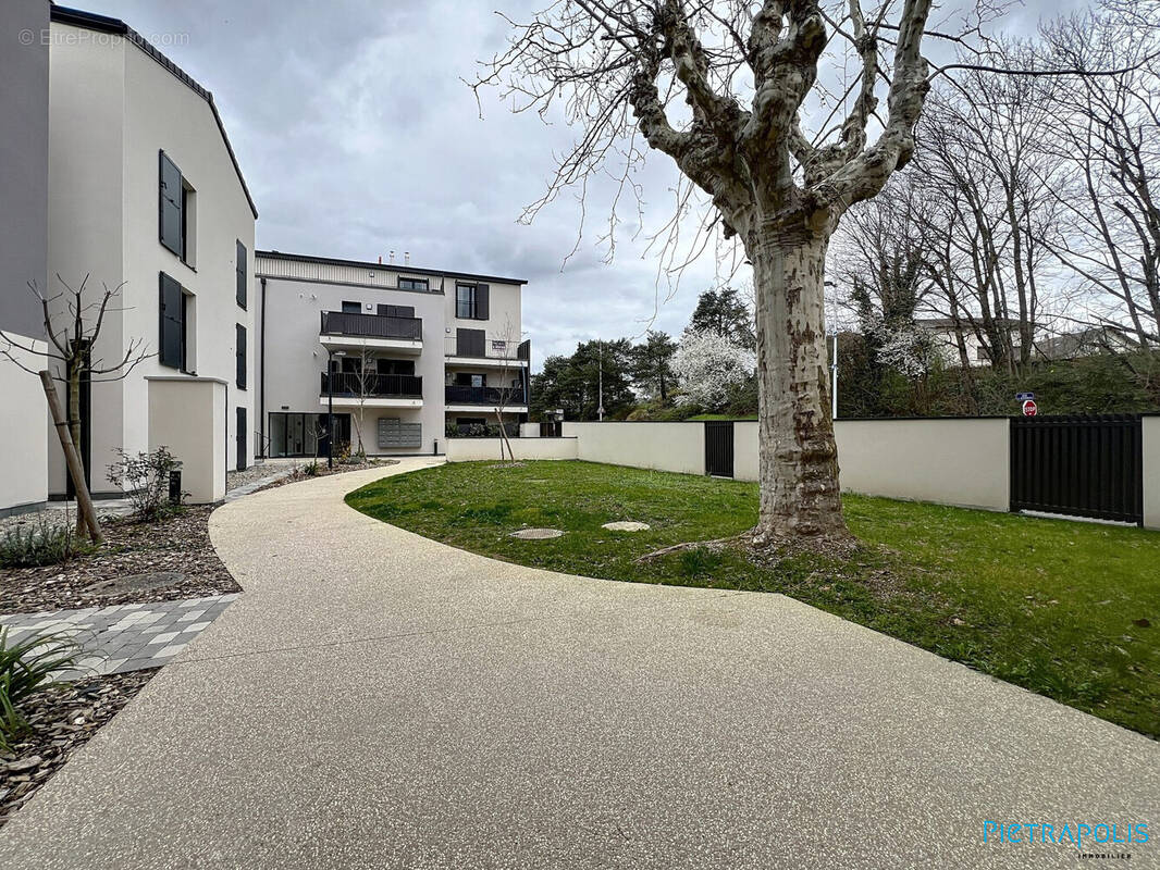 Appartement à JONAGE