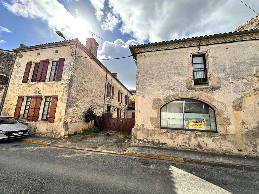 Appartement à LAVARDAC