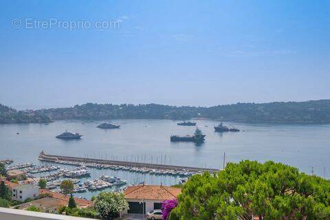 Appartement à VILLEFRANCHE-SUR-MER