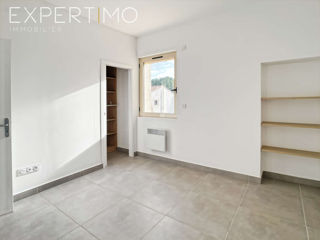 Appartement à LATTES