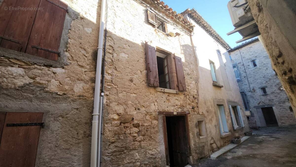 Maison à VILLENEUVE-MINERVOIS