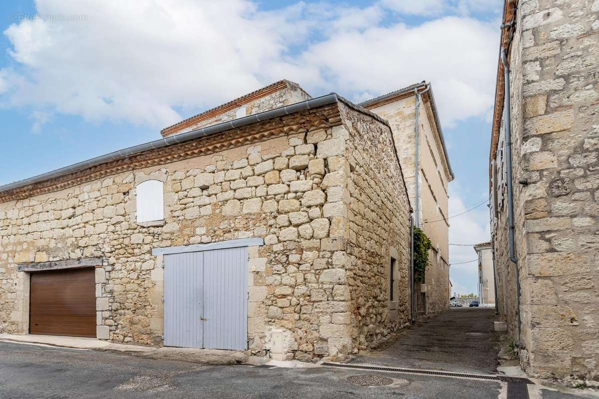 Maison à PUYMIROL