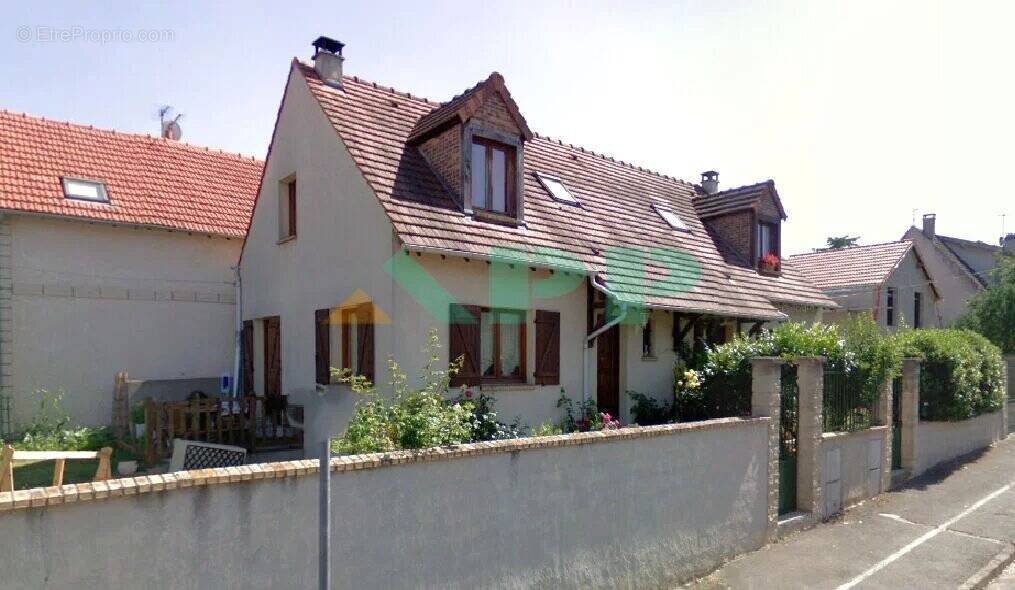 Maison à VIGNEUX-SUR-SEINE