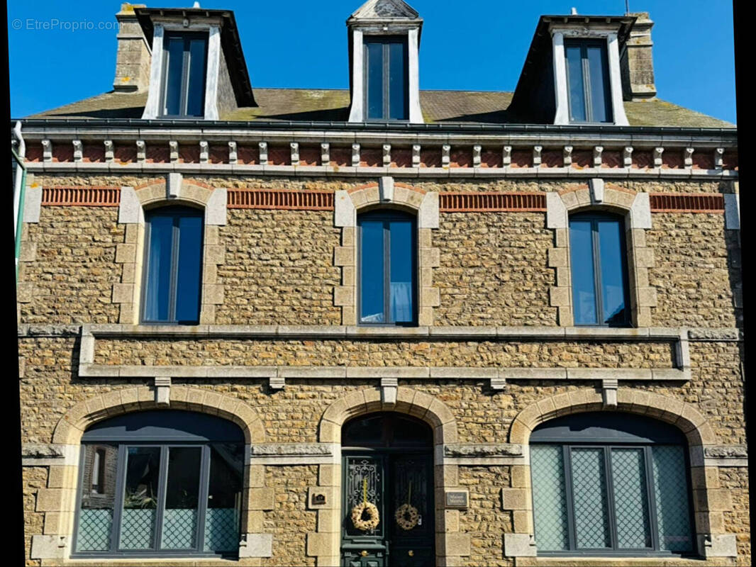 Maison à LANDIVY