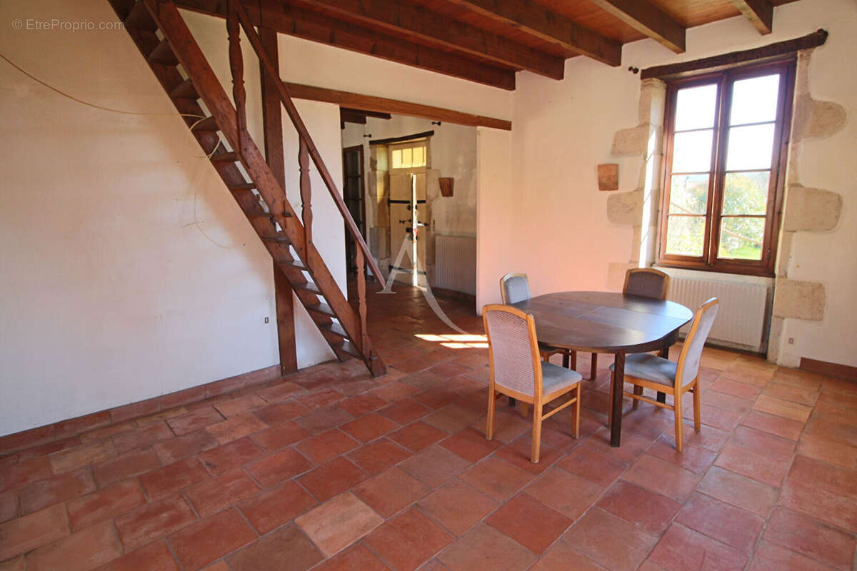 Maison à PRAYSSAC