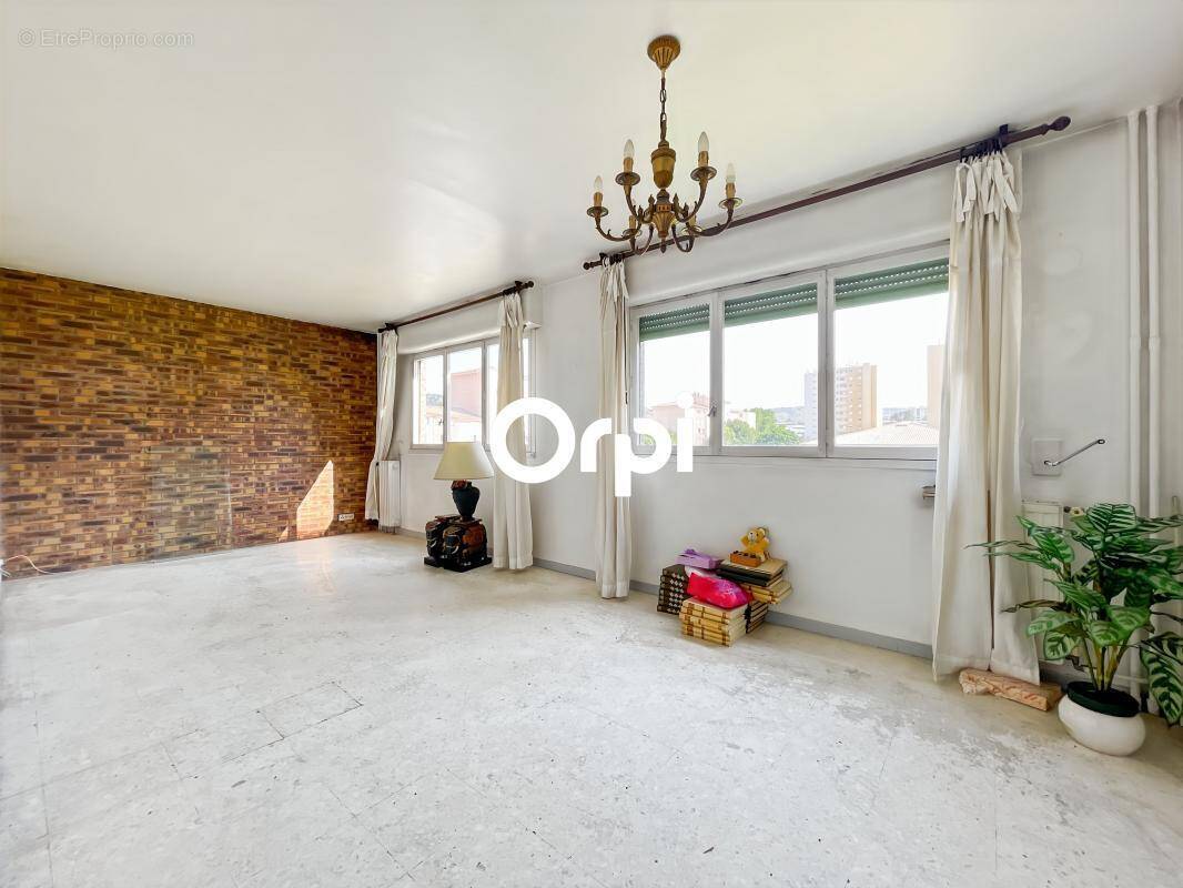 Appartement à AUBAGNE