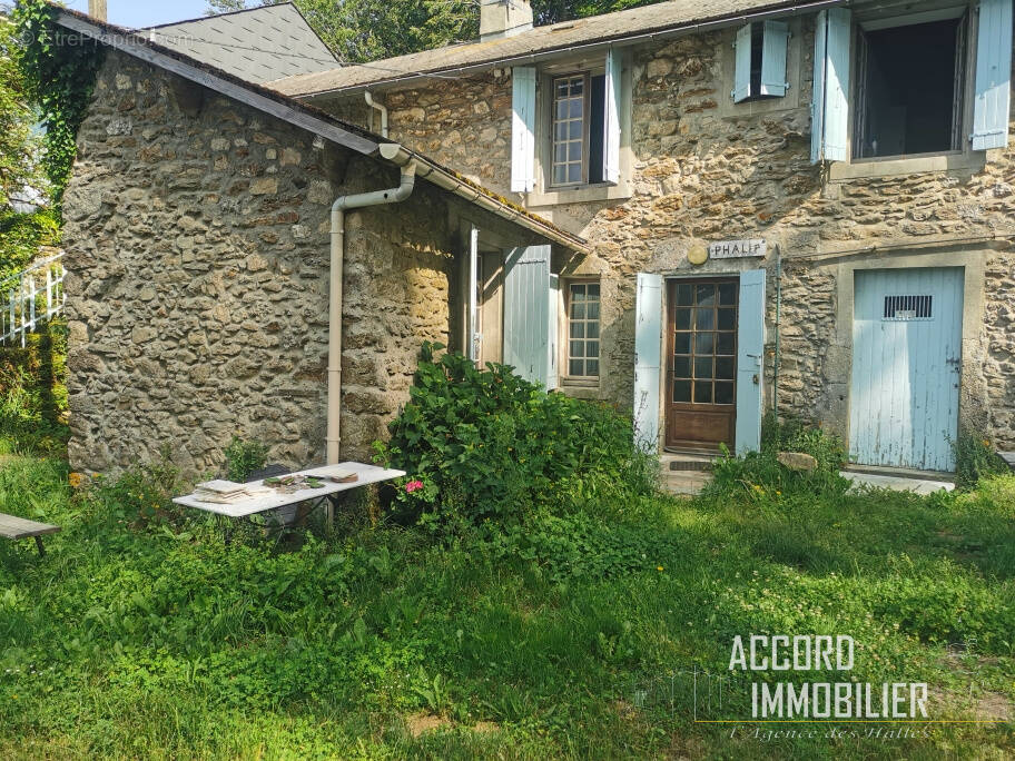 Maison à LA SALVETAT-SUR-AGOUT