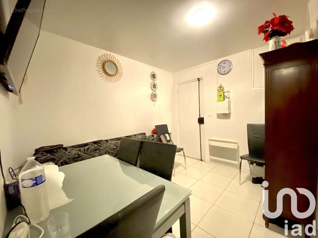 Photo 2 - Appartement à AUBERVILLIERS