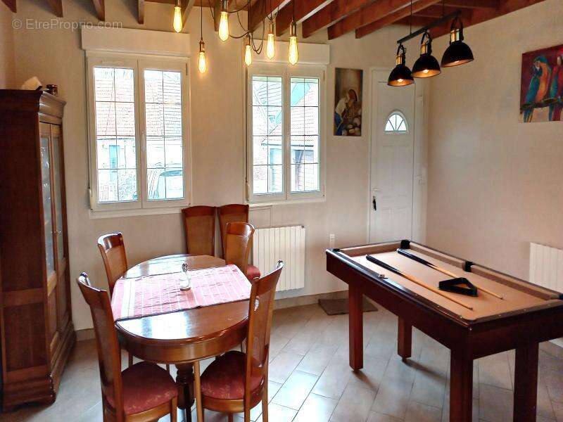 Maison à MATRINGHEM
