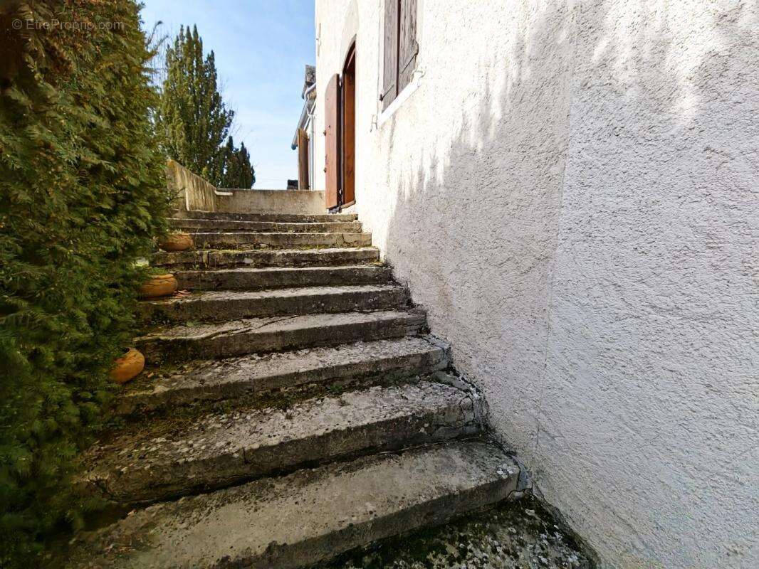 Maison à PUYLAGARDE