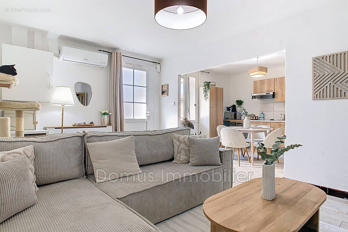 Appartement à ENTRAIGUES-SUR-LA-SORGUE