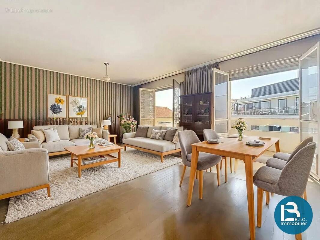Séjour-Ameublement virtuel - Appartement à LYON-7E