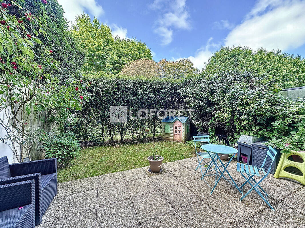 Appartement à LE PLESSIS-ROBINSON
