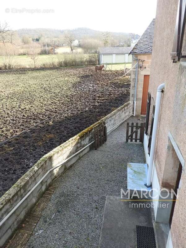Maison à LAVAVEIX-LES-MINES