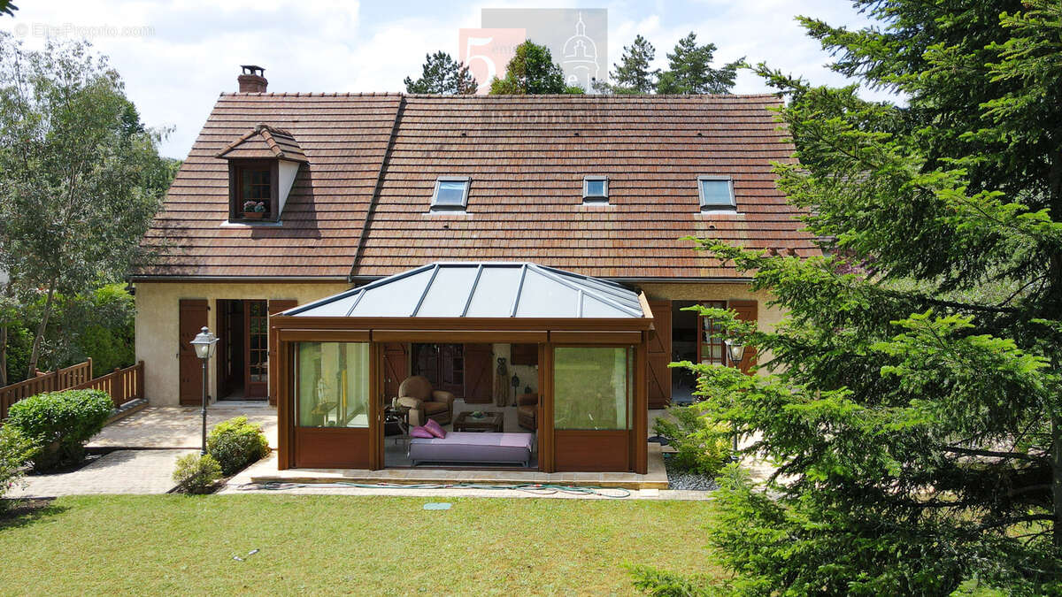 Maison à LAMORLAYE