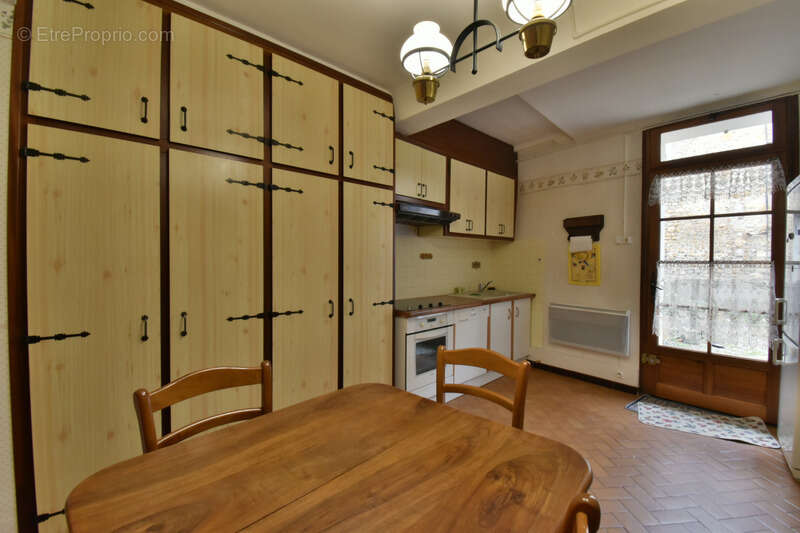 Maison à MEZEL