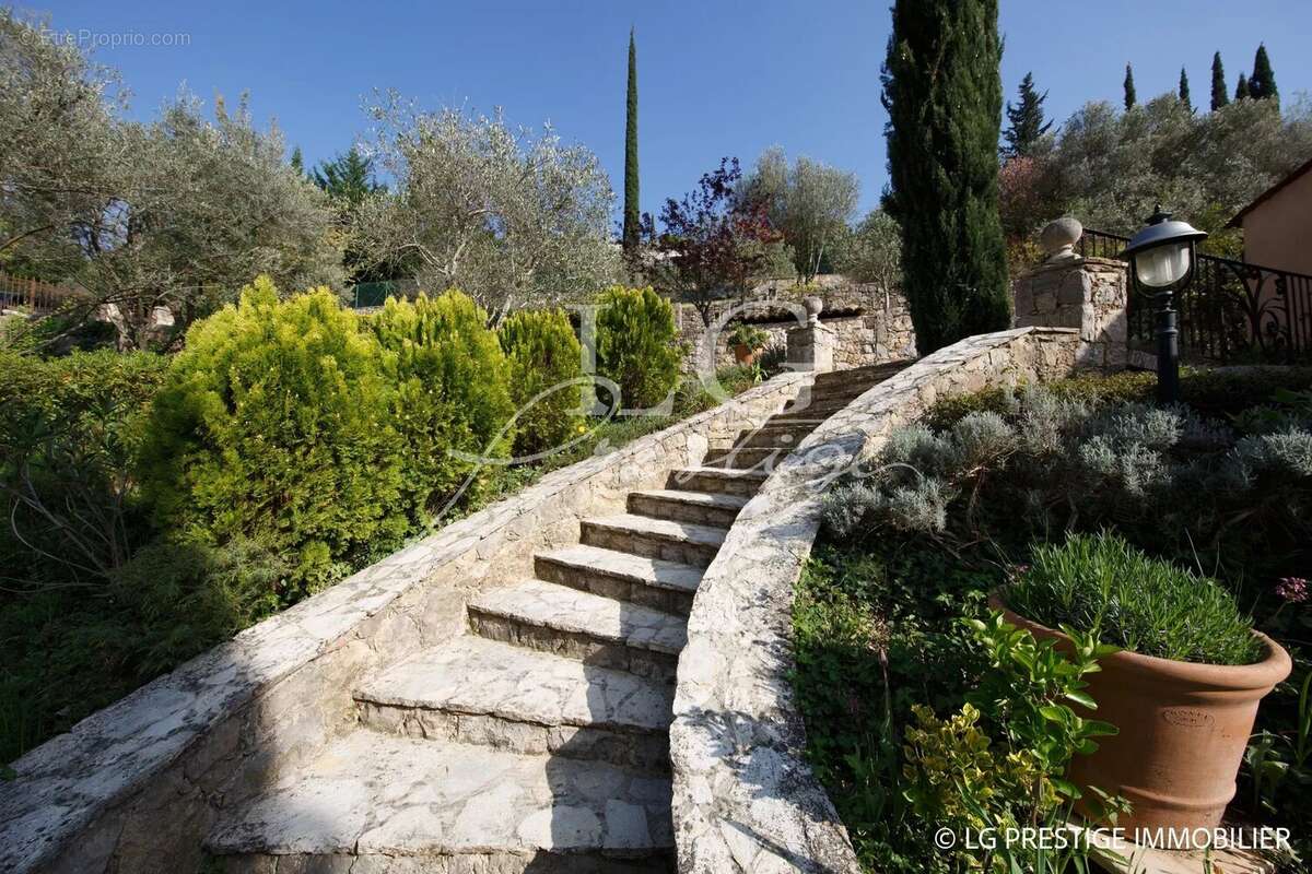 Maison à FAYENCE