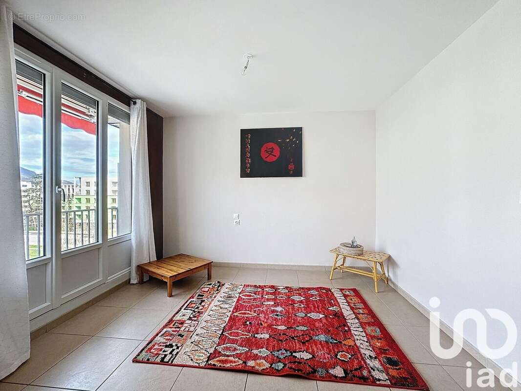 Photo 2 - Appartement à LE PONT-DE-CLAIX