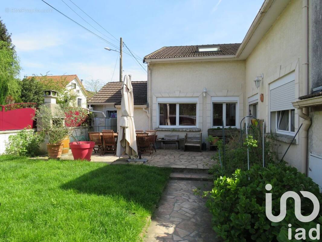Photo 1 - Maison à NEUILLY-SUR-MARNE