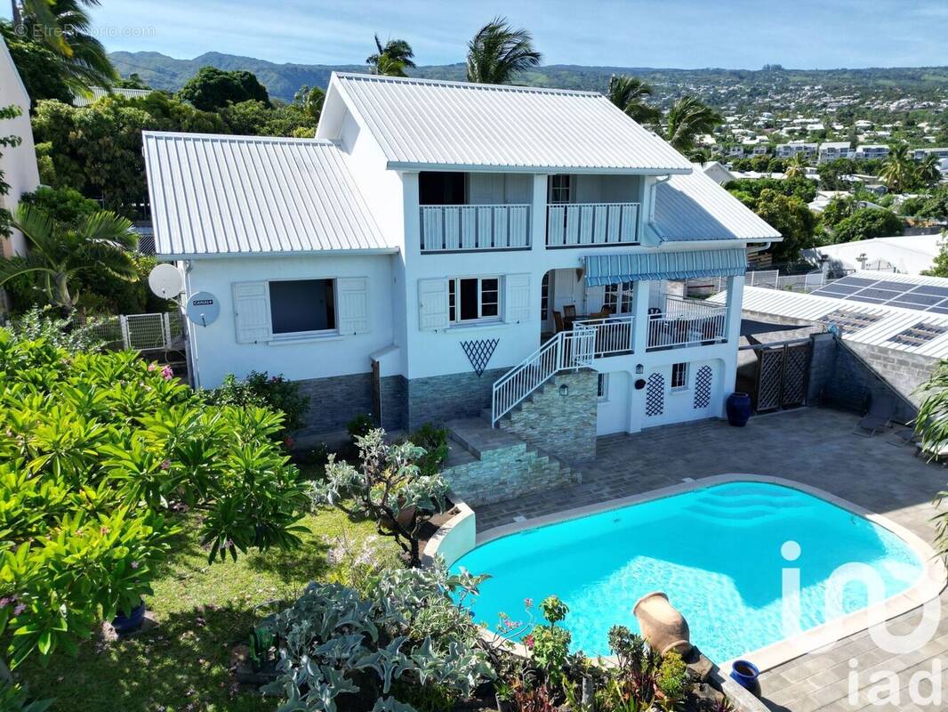 Photo 1 - Maison à SAINT-PIERRE