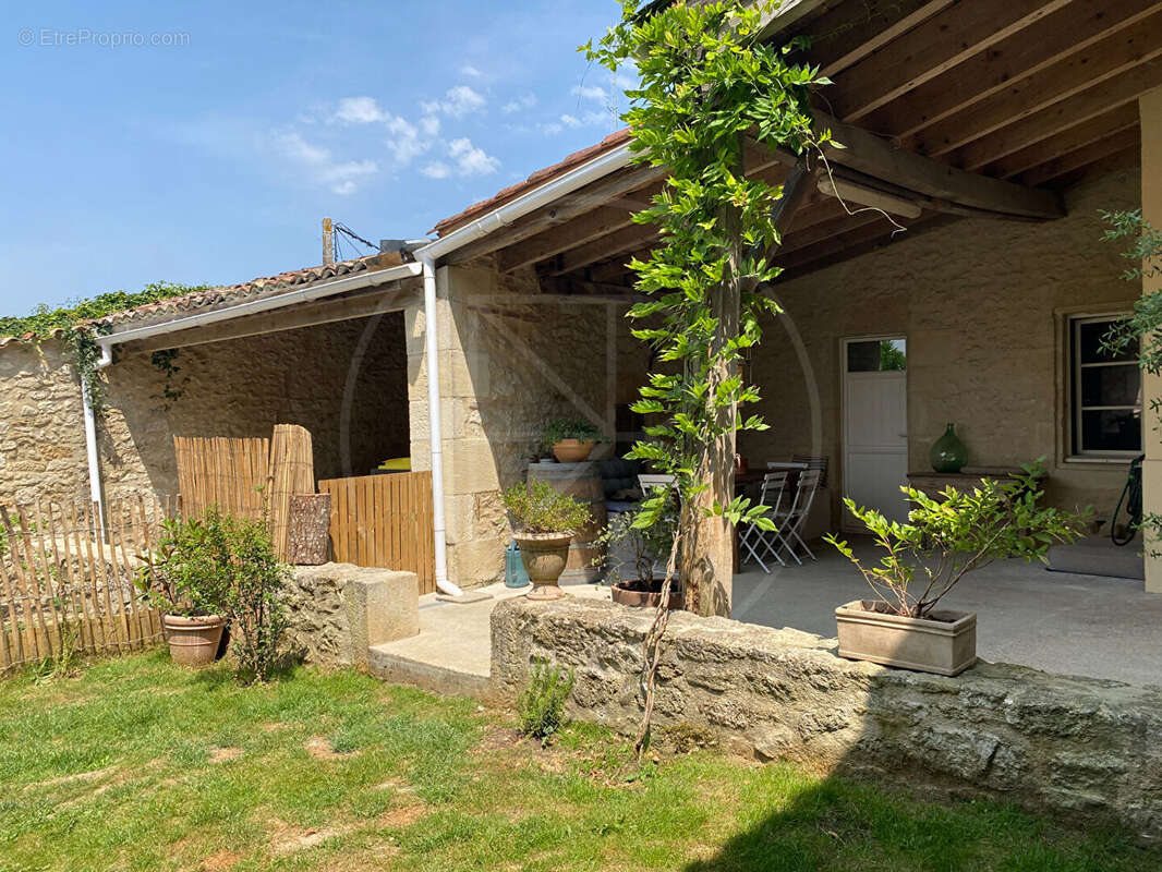 Maison à PELLEGRUE