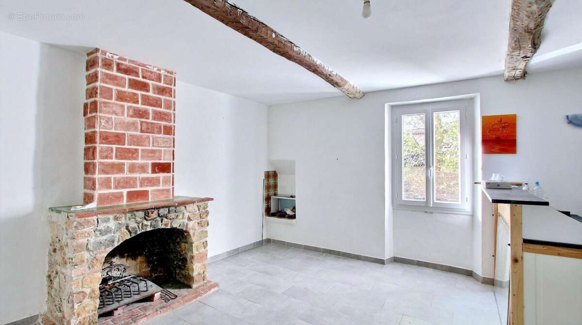 Appartement à CABASSE