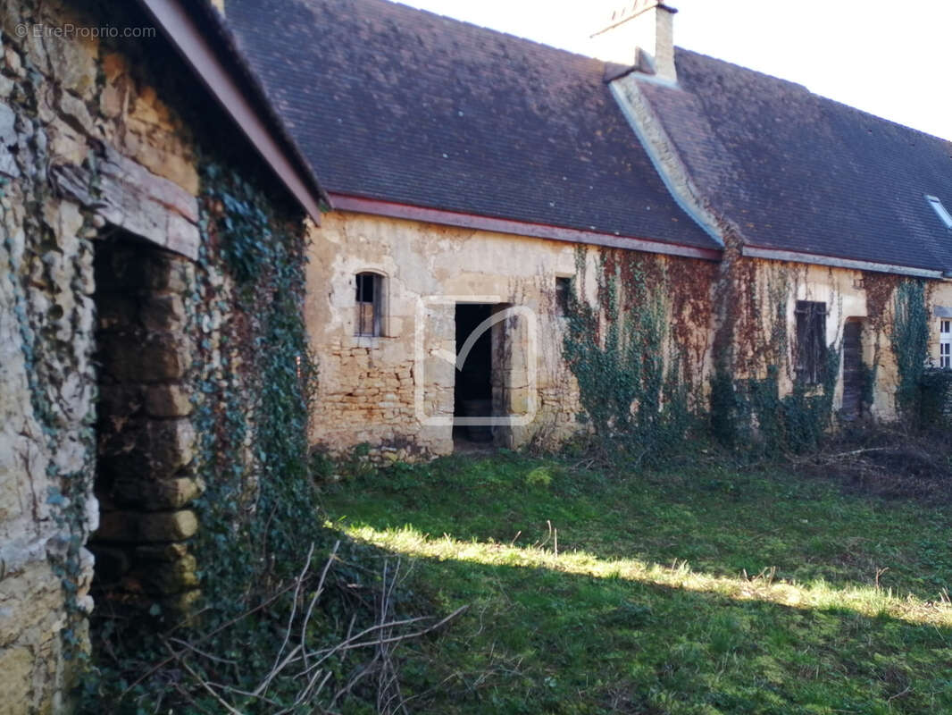 Maison à CASTELS