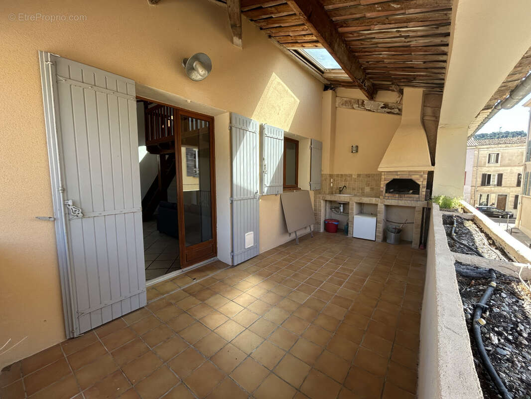 Maison à MEYRARGUES