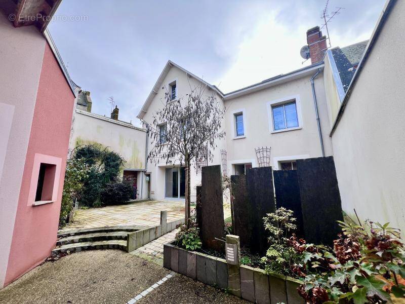 Maison à JARGEAU