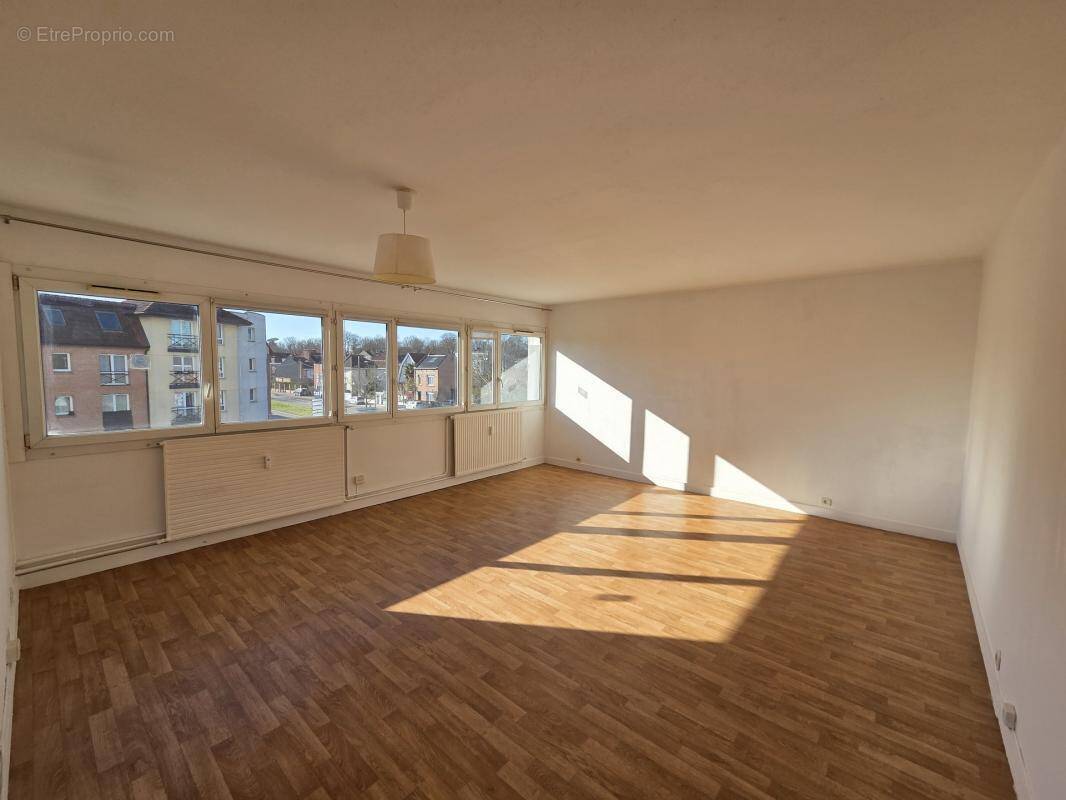 Appartement à MONS-EN-BAROEUL