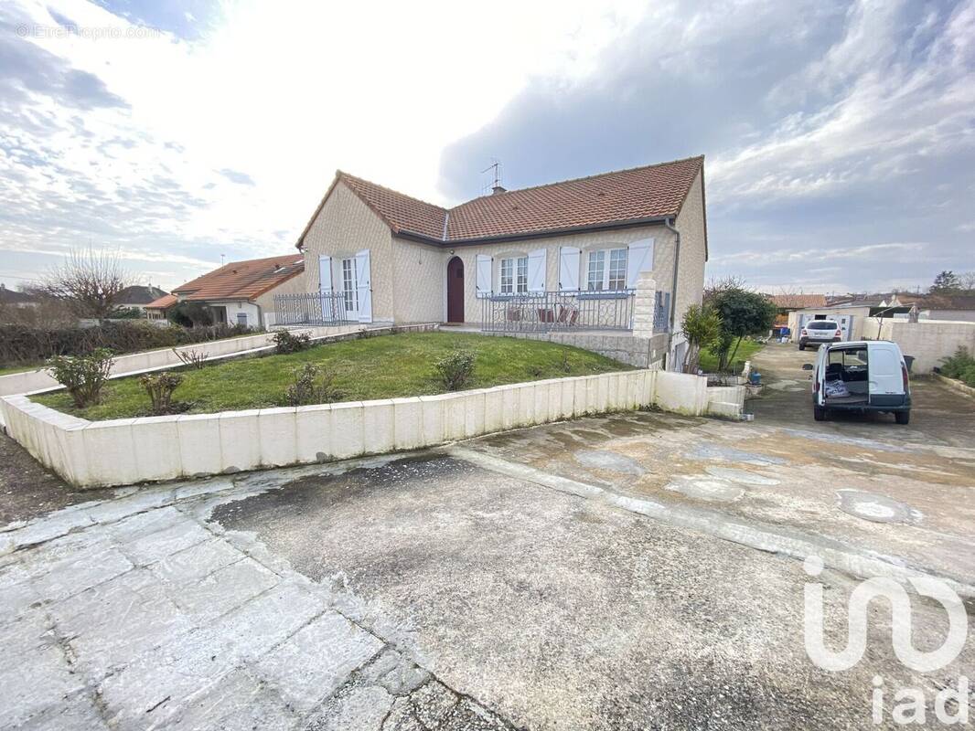 Photo 1 - Maison à NAINTRE
