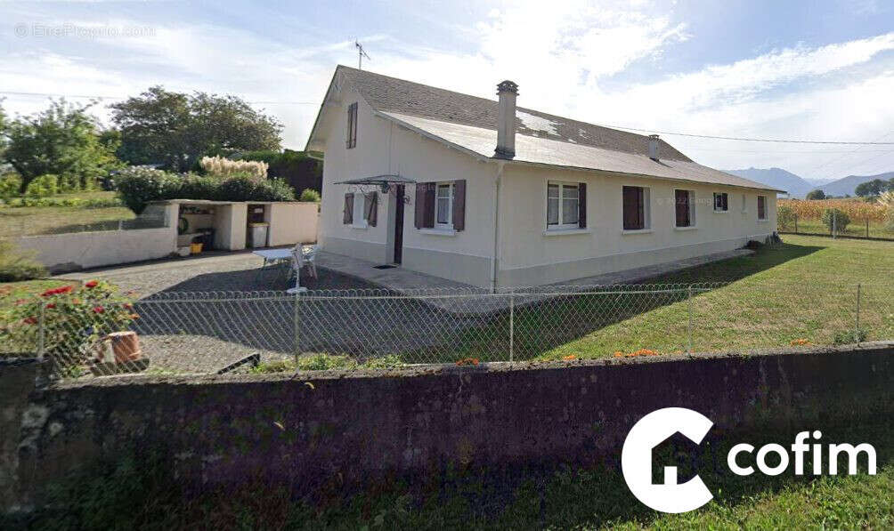 Extérieur - Maison à NAY
