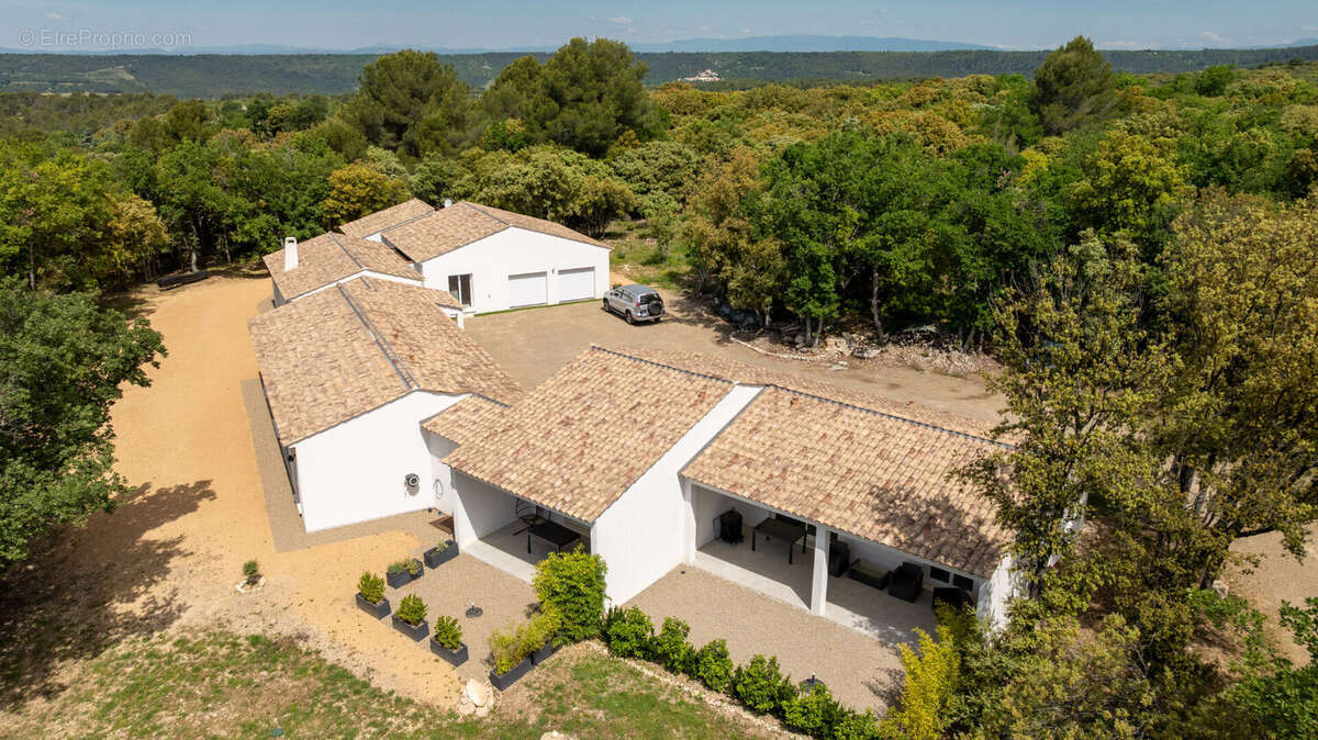 Maison à BAUDINARD-SUR-VERDON