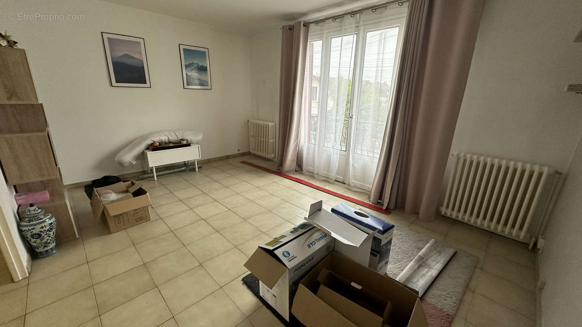 Appartement à JUVISY-SUR-ORGE