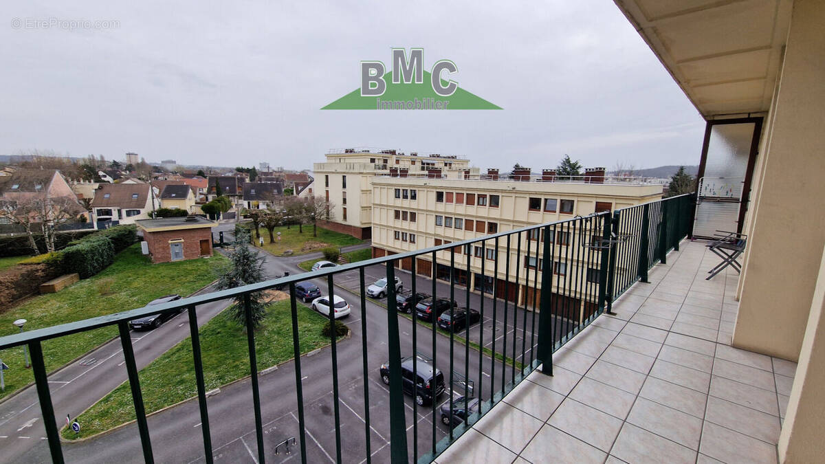 Appartement à LE PLESSIS-BOUCHARD