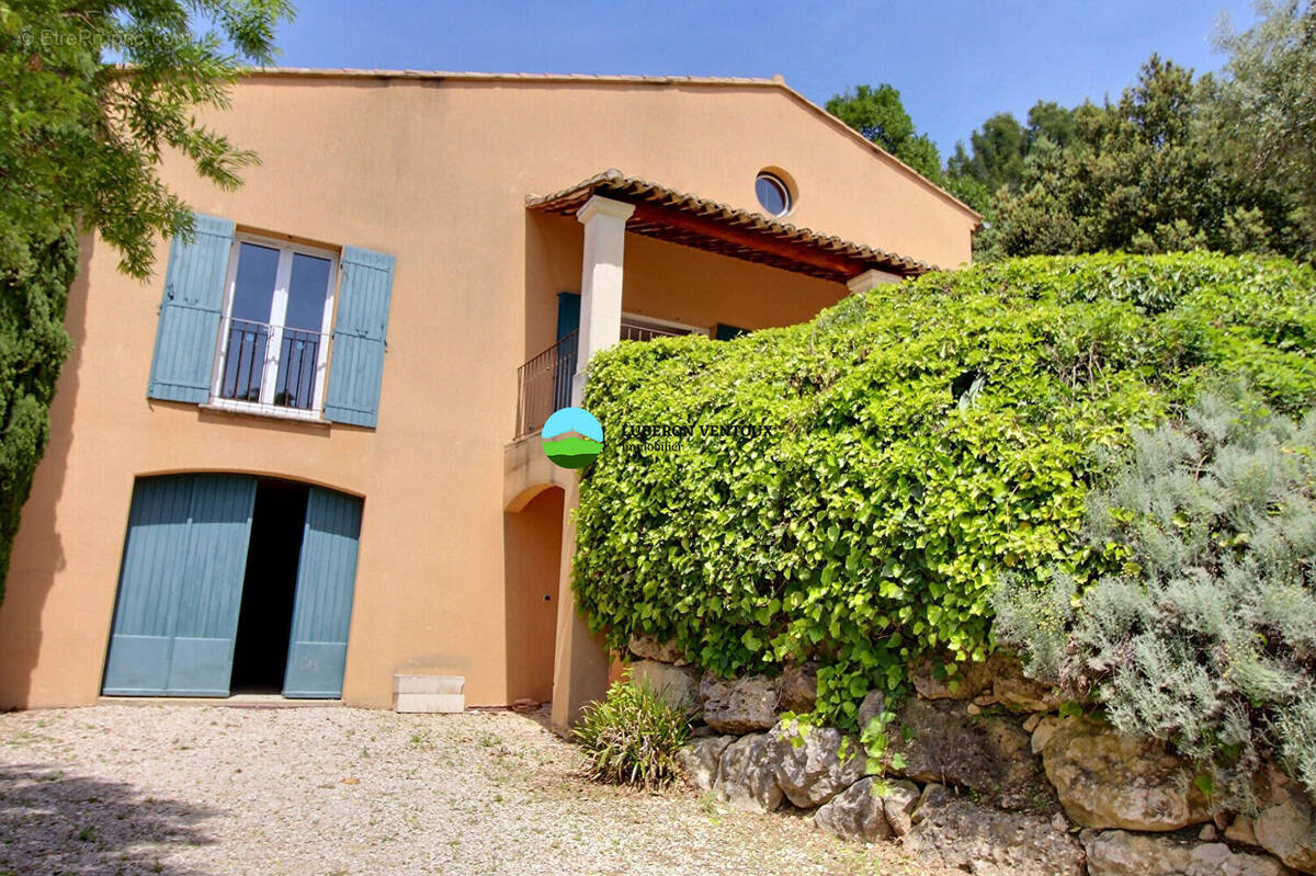 Maison à LE BARROUX
