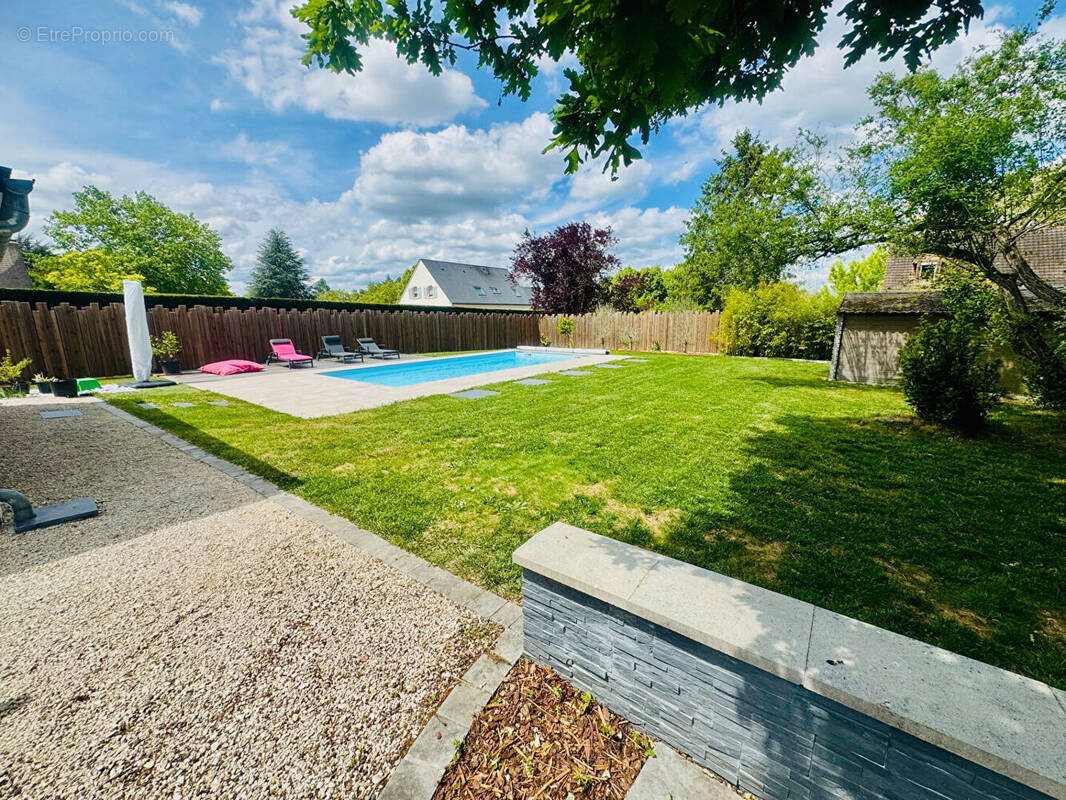 Maison à SAINT-CYR-SUR-LOIRE