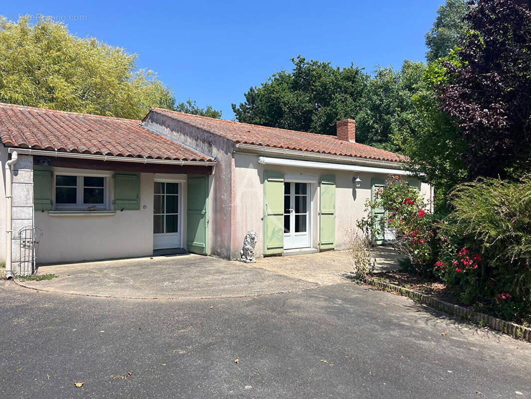 Maison à TALMONT-SAINT-HILAIRE