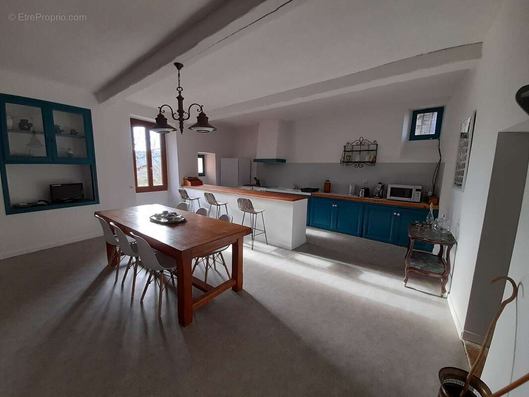 Maison à POMPIGNAN