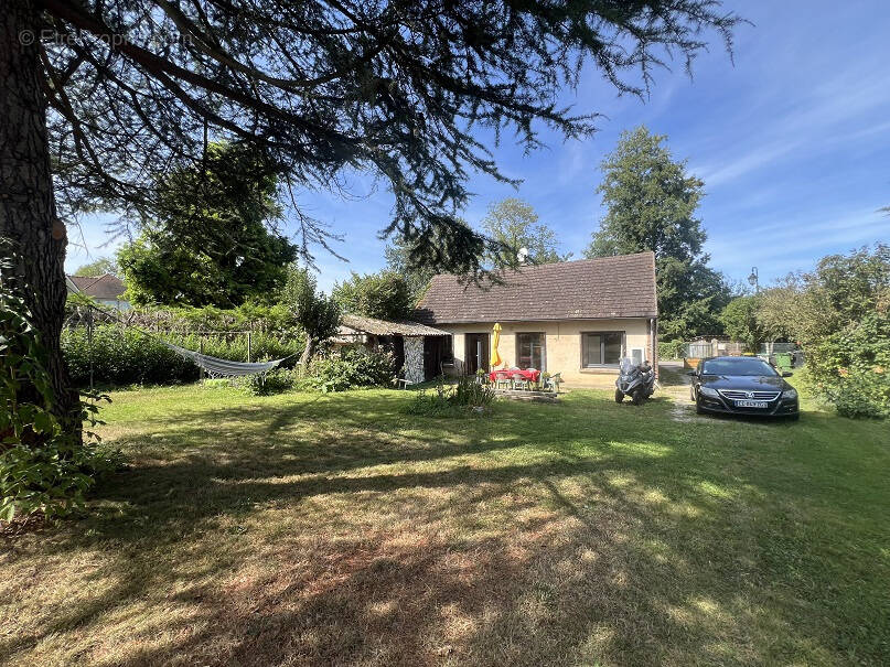 Maison à VERT-EN-DROUAIS