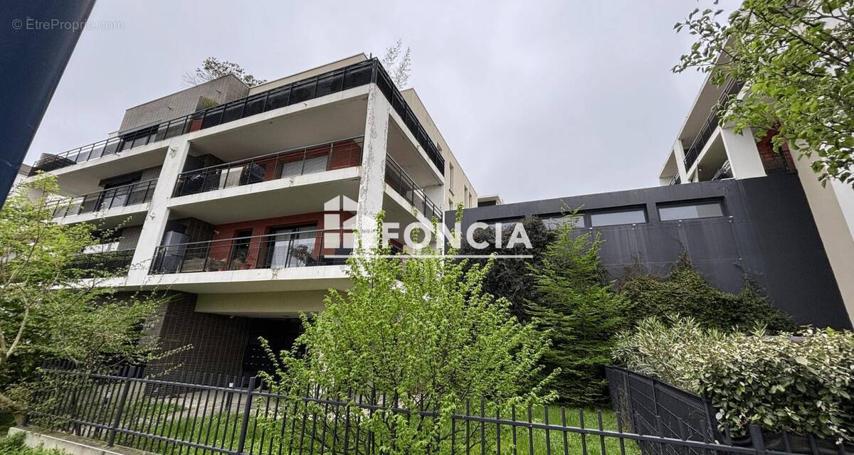 Appartement à AUZEVILLE-TOLOSANE
