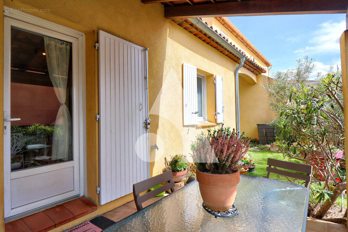 Maison à VENELLES