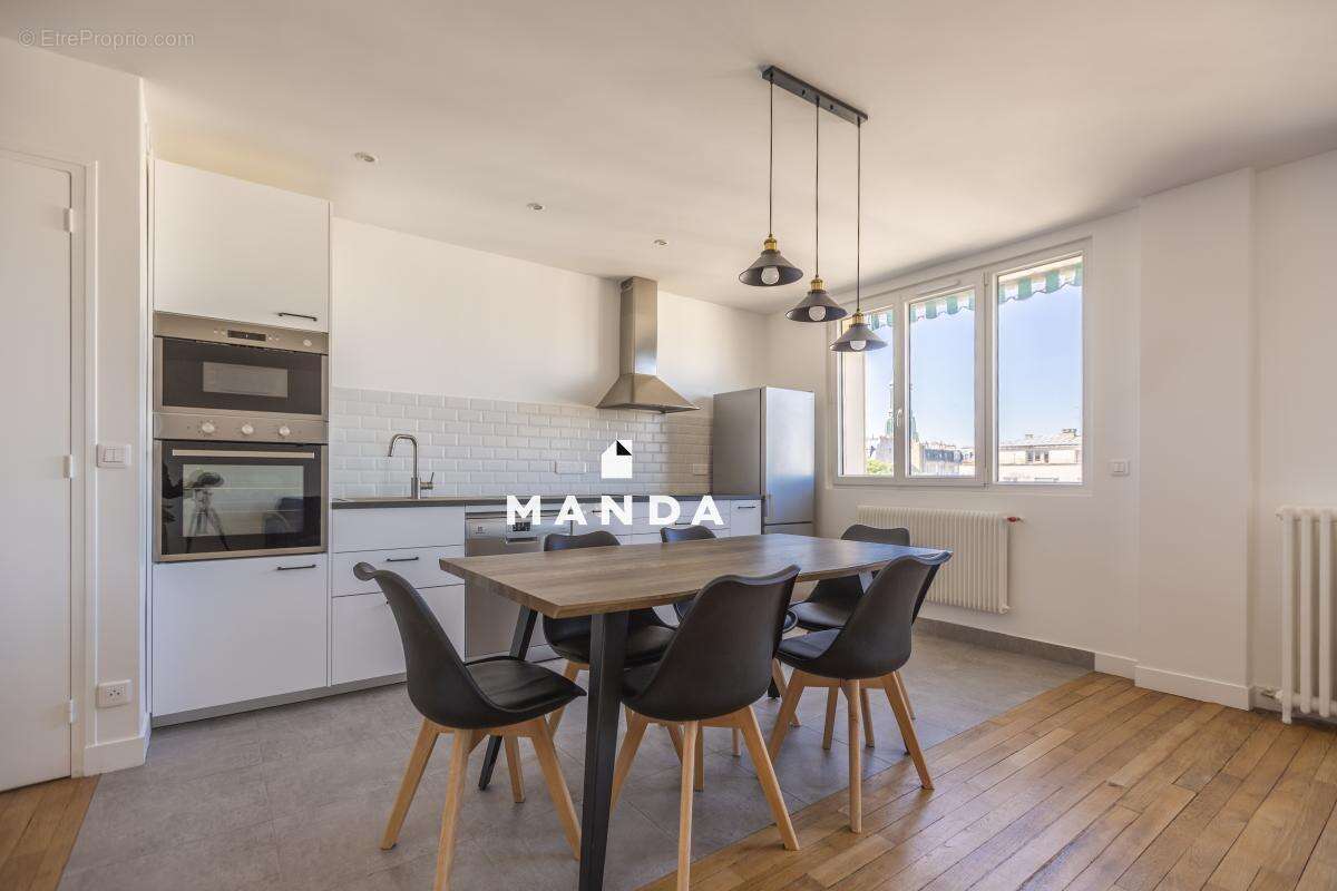 Appartement à BOIS-COLOMBES